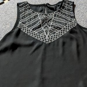 Women's black tanktop